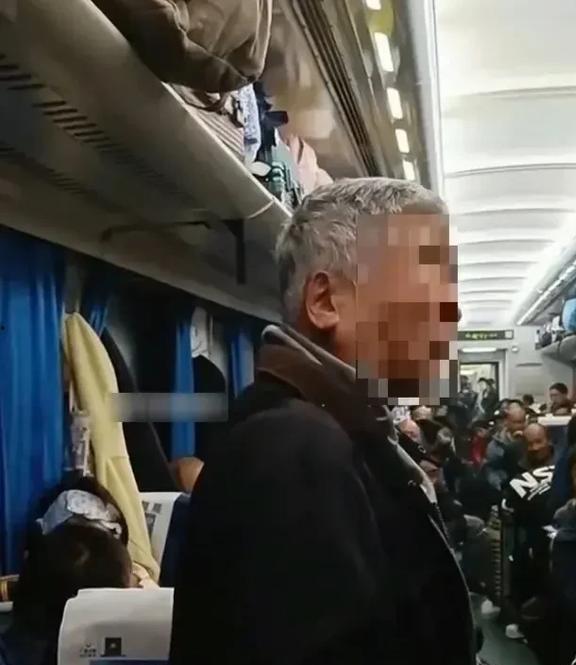 火车上视频,捕捉沿途风景的瞬间