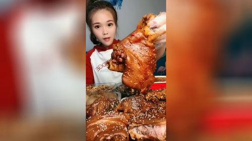 吃肘子视频,跟随视频学做家常风味肘子
