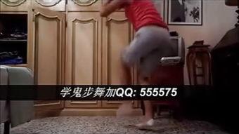 胸大美女模奶视频完整版,完整版幕后故事大公开