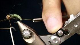 飞蝇钩制作视频,从材料选择到成品展示