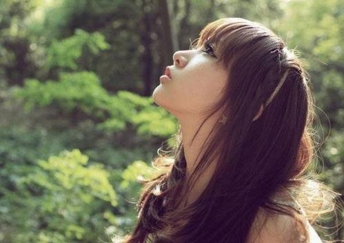 男人吻女人视频,捕捉浪漫瞬间的甜蜜瞬间