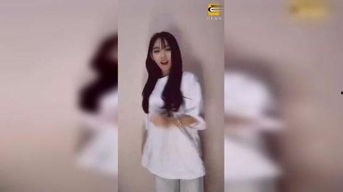 变装秀视频,揭秘变装秀的精彩瞬间