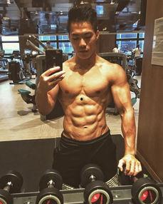 摸肌肉男胸肌视频,动感视频带你领略健硕胸肌的魅力