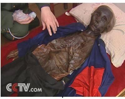 香河老人不腐之谜视频,千年古尸的神秘面纱