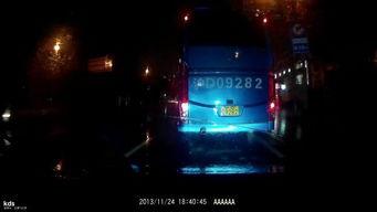 雨夜视频,视频揭秘惊悚瞬间