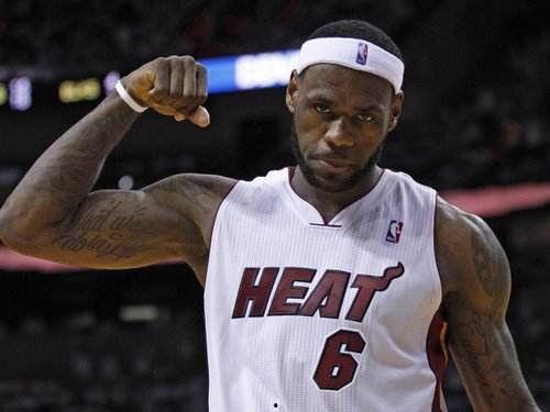 詹姆斯六步上篮视频,高效突破的秘诀揭秘