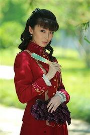 新京华烟云吻戏视频,浪漫瞬间，情感升温