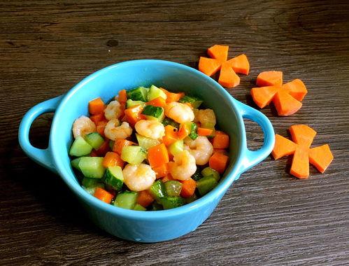 婴儿吃蜜瓜会不会拉黑粑粑,揭秘婴儿吃蜜瓜后的粑粑变化