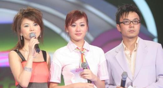 叶一茜超级女声视频,实力演绎青春风采