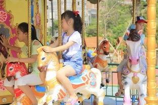 游乐场玩耍视频